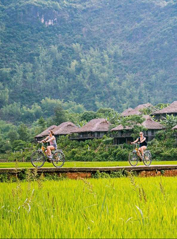 mai-chau-cycling-tour-including-da-river-reservoir-in-2-days-and-1-night