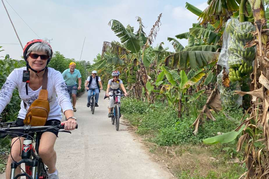 banana-island-hanoi-bike-tour (7)