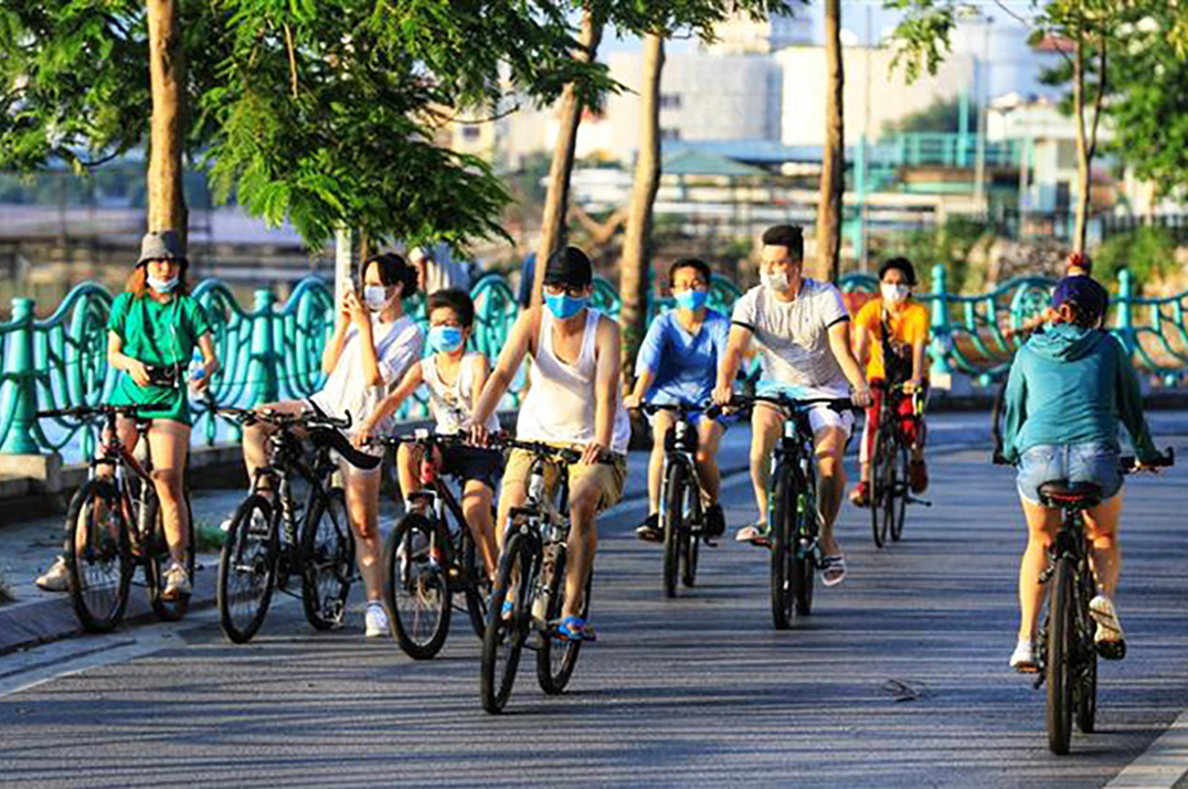 pay-attention-to-cycling-in-hanoi-the-right-way-cycle-safely