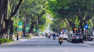 5-tourist-attractions-in-hanoi-for-cycling-that-captivate-young-people