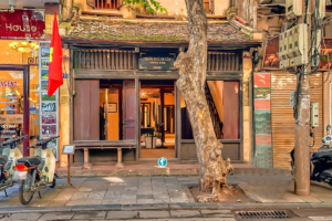 Route from Hanoi Opera House to Old Quarter - Temple of Literature - Hanoi Flag Tower