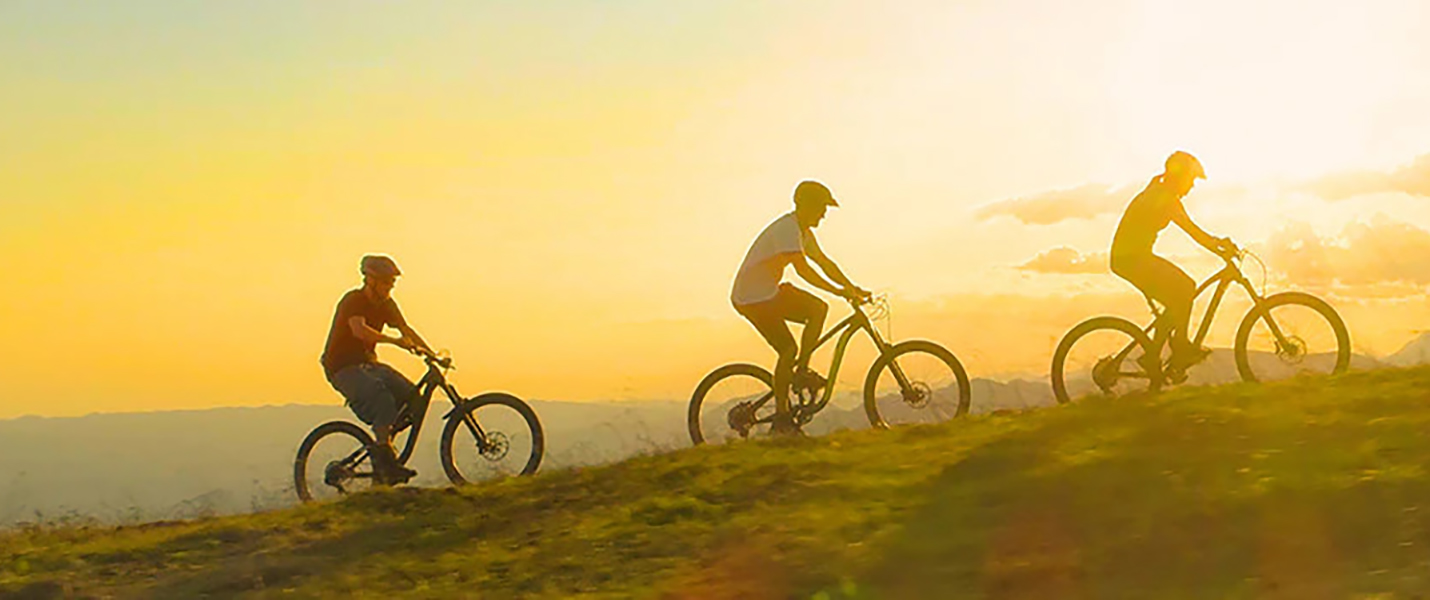 exploring-the-old-quarter-by-bike-a-detailed-tour-guide-for-visitors