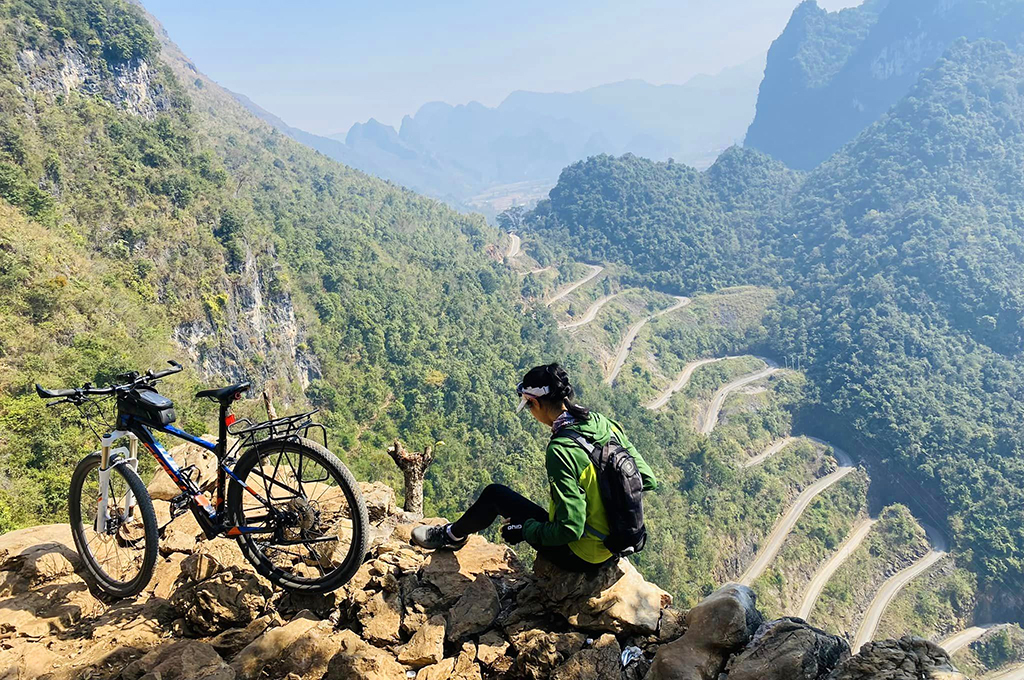 Cycling 420 km: A Girl's Budget Adventure through Ha Giang and Cao Bang