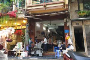 Pho Bo Au Trieu is a famous beef pho restaurant located at 34 Au Trieu Street, Hoan Kiem District, Hanoi