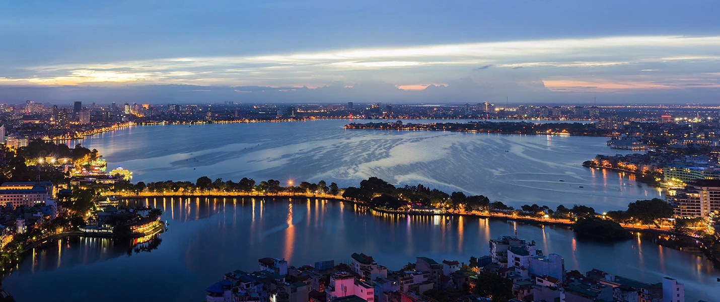 Experience the chill with a scenic cycling around West Lake in Hanoi 2025